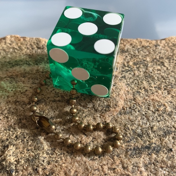 NEW Norwegian Cruise Line Casino Green Die Keychain NCL 3/4" Dice - Picture 5 of 5